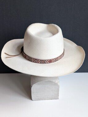 Outback Trading Essex Unisex Straw Western Hat Size: Medium